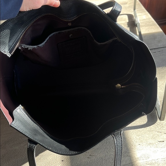 Coach Market Tote – Black Pebbled Leather w/ Deep Purple Interior - Picture 9 of 17